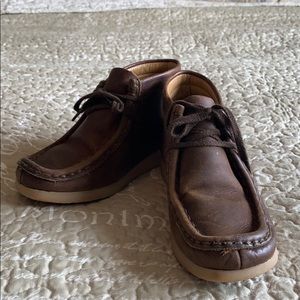 Will complete any holiday look!